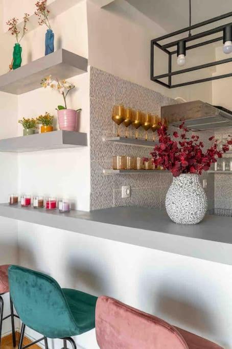 2Bdr Boutique Full Apt In Plaka Atenas Exterior foto