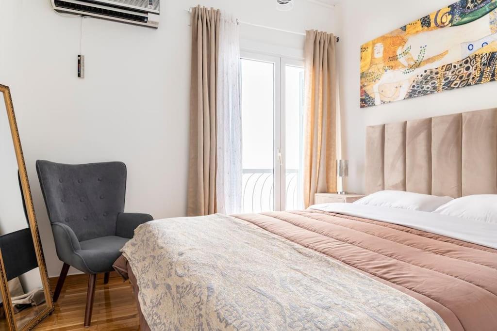 2Bdr Boutique Full Apt In Plaka Atenas Exterior foto